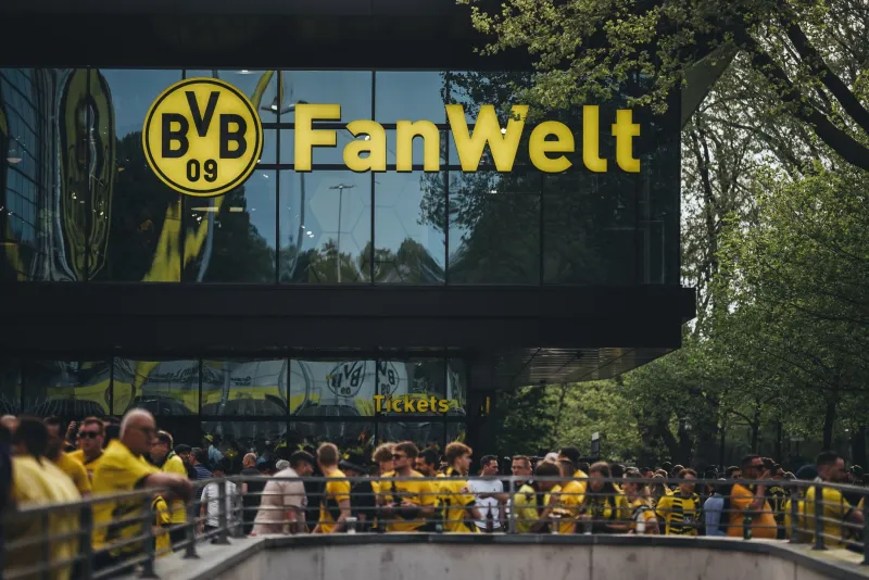 Vom Mauerblümchen zum Millionen-Objekt: Der Rechtsverteidiger-Boom erschüttert den Transfermarkt 2026